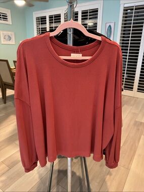 Lou & Grey Ribbed Long Sleeve Boxy Top in Rust